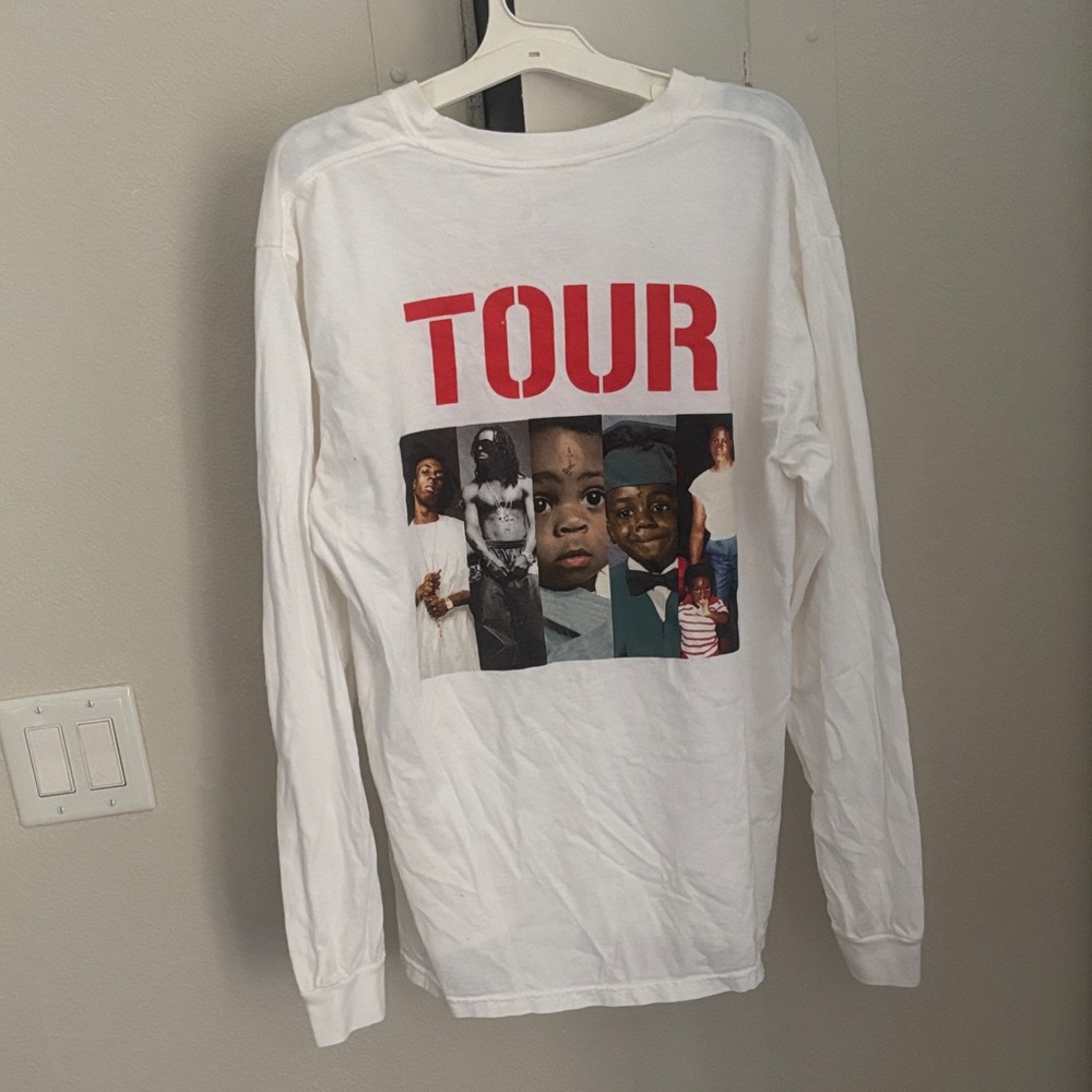 Long sleeve T-shirt from Little Wayne's concert size large